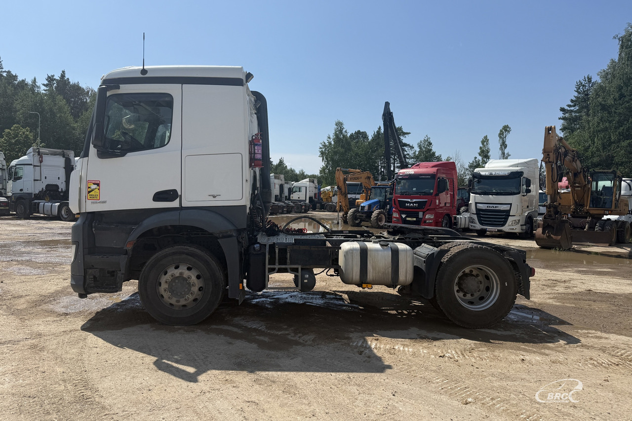 Mercedes-Benz Arocs - Tractor head: gambar 3 Mercedes-Benz Arocs - Tractor head: gambar 3