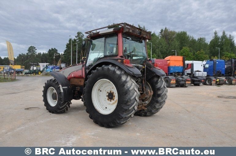 Valtra T190 - Traktor: gambar 5 Valtra T190 - Traktor: gambar 5