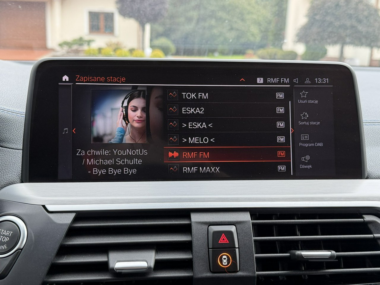 Mobil SUV BMW X4: gambar 22