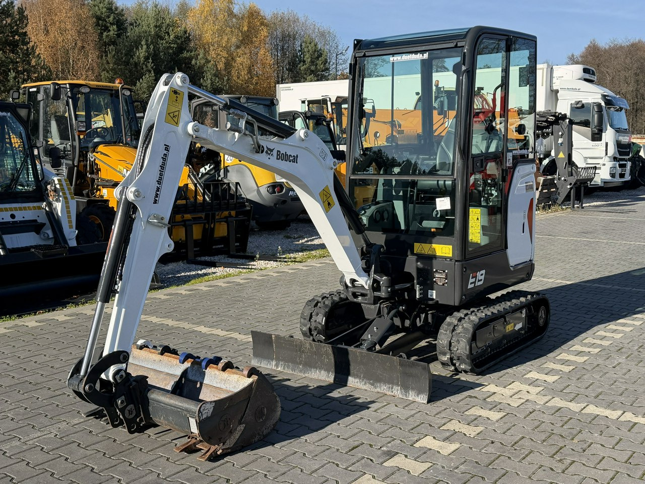 Bobcat E19 Komplet Łyżek Mało Używana Przepracowane tylko 90mth - Ekskavator mini: gambar 5 Bobcat E19 Komplet Łyżek Mało Używana Przepracowane tylko 90mth - Ekskavator mini: gambar 5