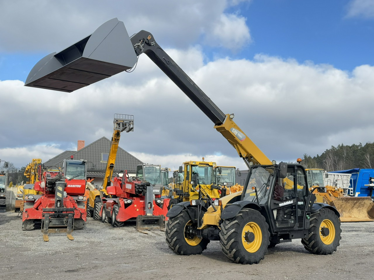 Caterpillar TH337C - Telehandler: gambar 1 Caterpillar TH337C - Telehandler: gambar 1