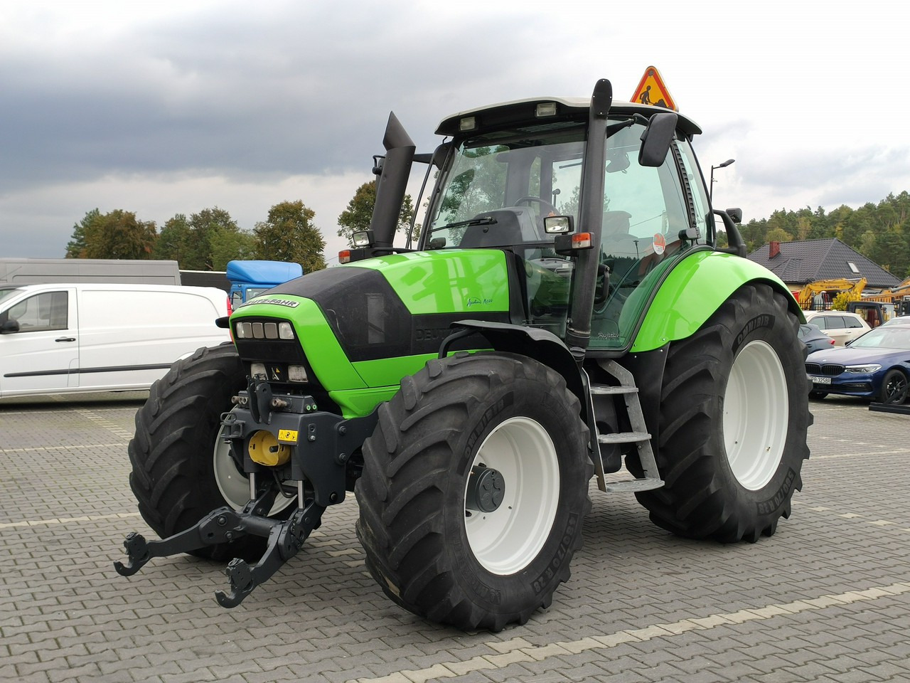 Deutz Fahr Agrotron M620 4x4 Przedni Tuz Wałek W.O.M Wyjścia do Przyczepy - Traktor: gambar 1 Deutz Fahr Agrotron M620 4x4 Przedni Tuz Wałek W.O.M Wyjścia do Przyczepy - Traktor: gambar 1