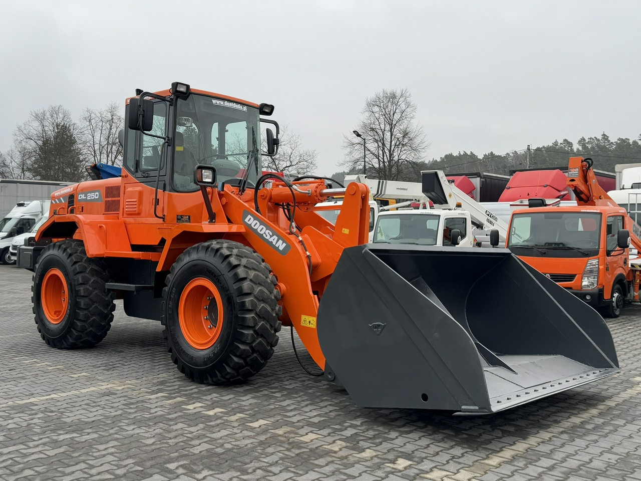 Doosan DL250 14,5Ton Łyżka Wysokiego Wysypu !!! - Wheel loader: gambar 3 Doosan DL250 14,5Ton Łyżka Wysokiego Wysypu !!! - Wheel loader: gambar 3