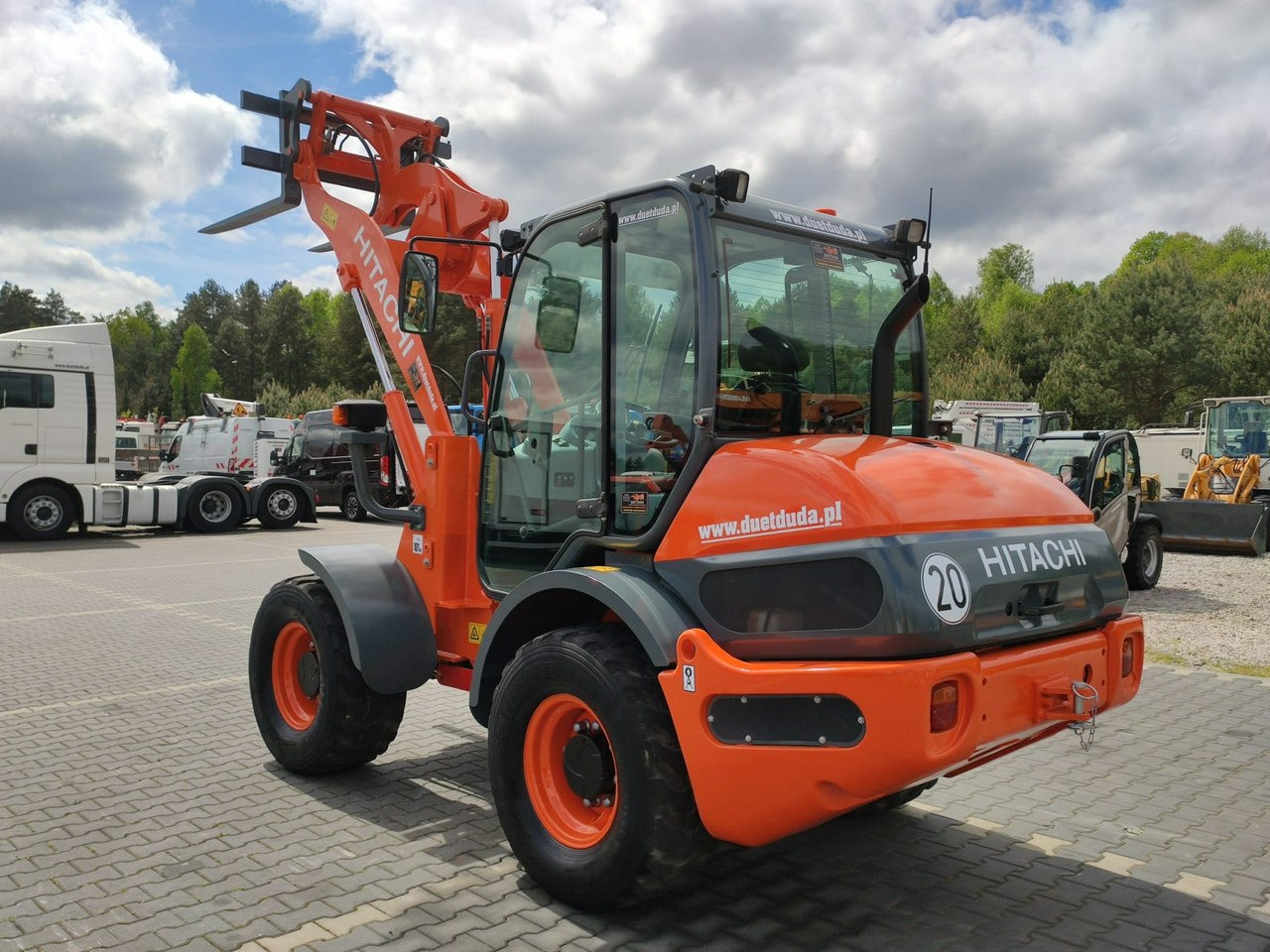 Wheel loader Hitachi ZW75 Wheel Loader Szybko-Złącze Widły Stan Bardzo Dobry: gambar 10
