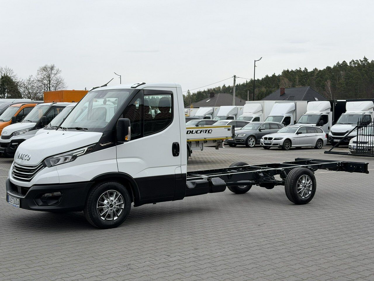 Iveco Daily 35S18 H - Truk sasis, Van pengiriman: gambar 4 Iveco Daily 35S18 H - Truk sasis, Van pengiriman: gambar 4
