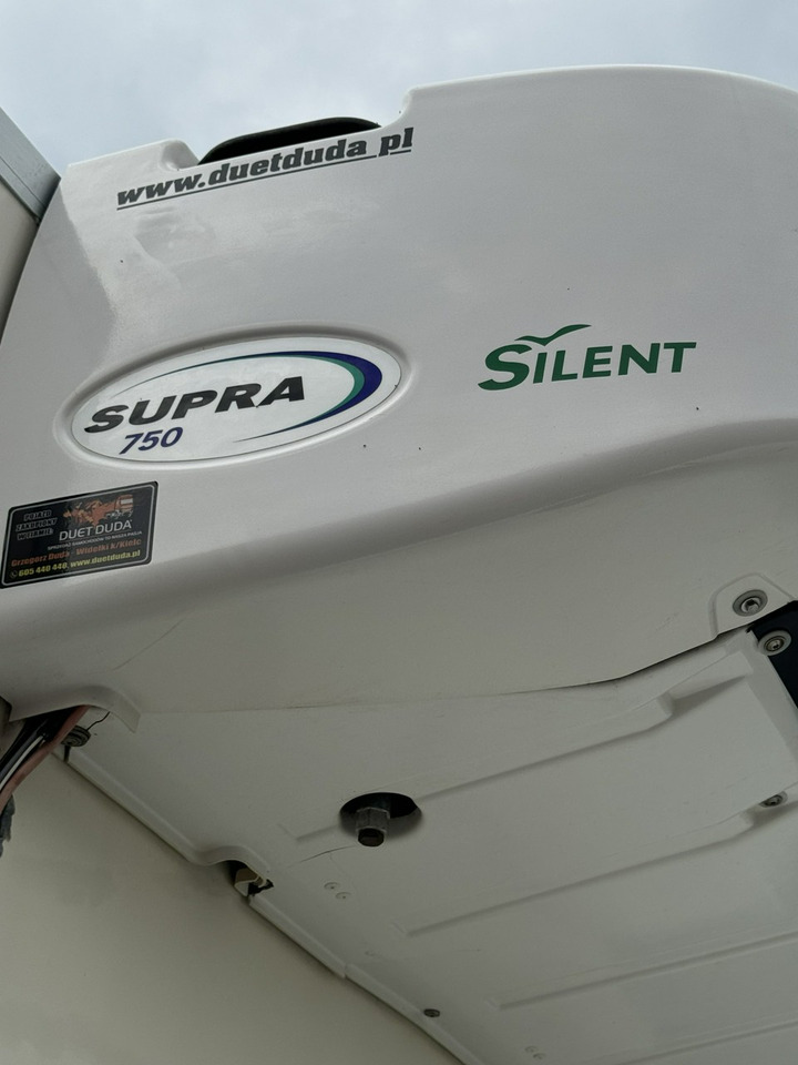 Iveco Daily 70C17 Mroźnia Agregat Carrier Supra 750 10-Palet + Winda - Van berpendingin: gambar 5 Iveco Daily 70C17 Mroźnia Agregat Carrier Supra 750 10-Palet + Winda - Van berpendingin: gambar 5