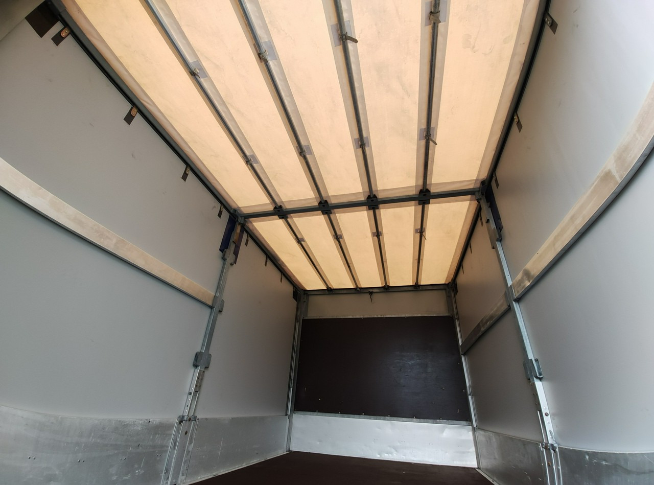 Van dengan terpal samping Iveco Daily 70C18 V H: gambar 21