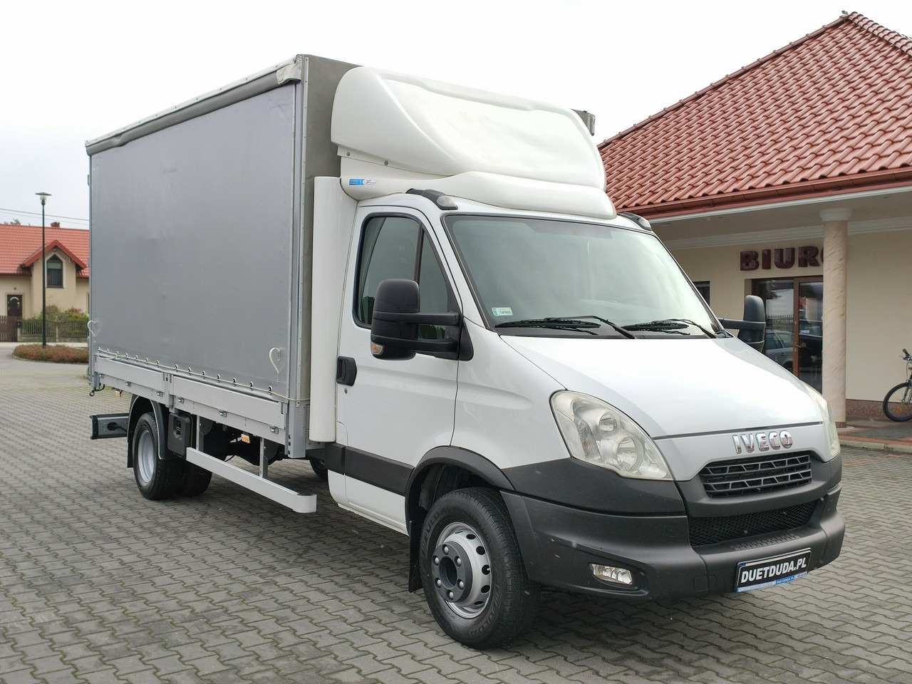 Van dengan terpal samping Iveco Daily 70C18 V H: gambar 6