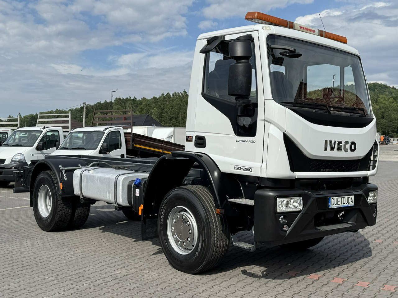 Iveco Eurocargo 150-280 Rama 550cm Napęd 4x4 Reduktor + Blokady - Truk sasis: gambar 2 Iveco Eurocargo 150-280 Rama 550cm Napęd 4x4 Reduktor + Blokady - Truk sasis: gambar 2