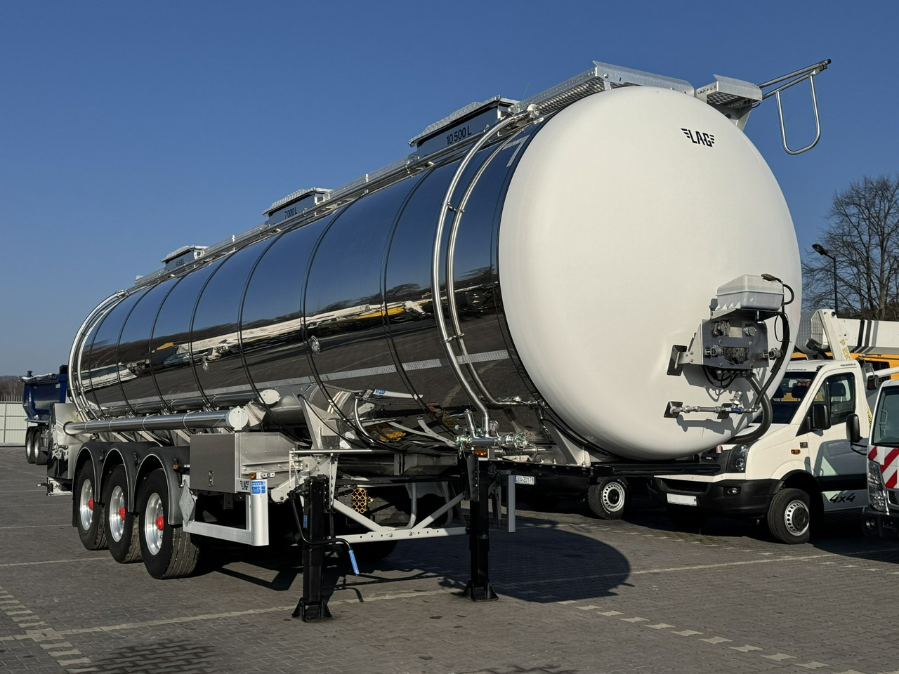 Lag Spożywcza Magyar Izolowana Webasto Pompa Elektryczna do Zrzutu - Semi-trailer tangki: gambar 4 Lag Spożywcza Magyar Izolowana Webasto Pompa Elektryczna do Zrzutu - Semi-trailer tangki: gambar 4