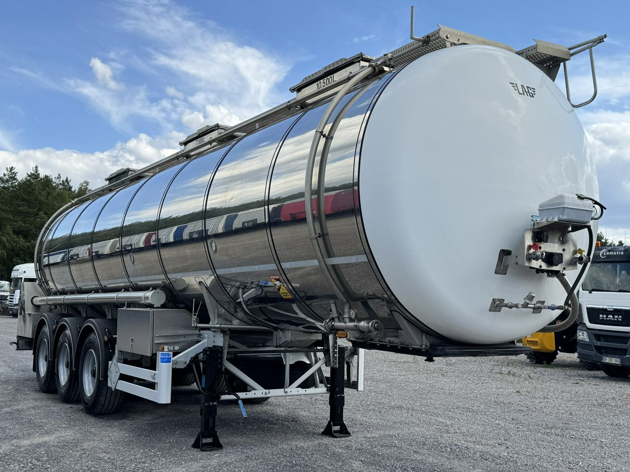 Lag Spożywcza Magyar Izolowana Webasto Pompa Elektryczna do Zrzutu - Semi-trailer tangki: gambar 3 Lag Spożywcza Magyar Izolowana Webasto Pompa Elektryczna do Zrzutu - Semi-trailer tangki: gambar 3