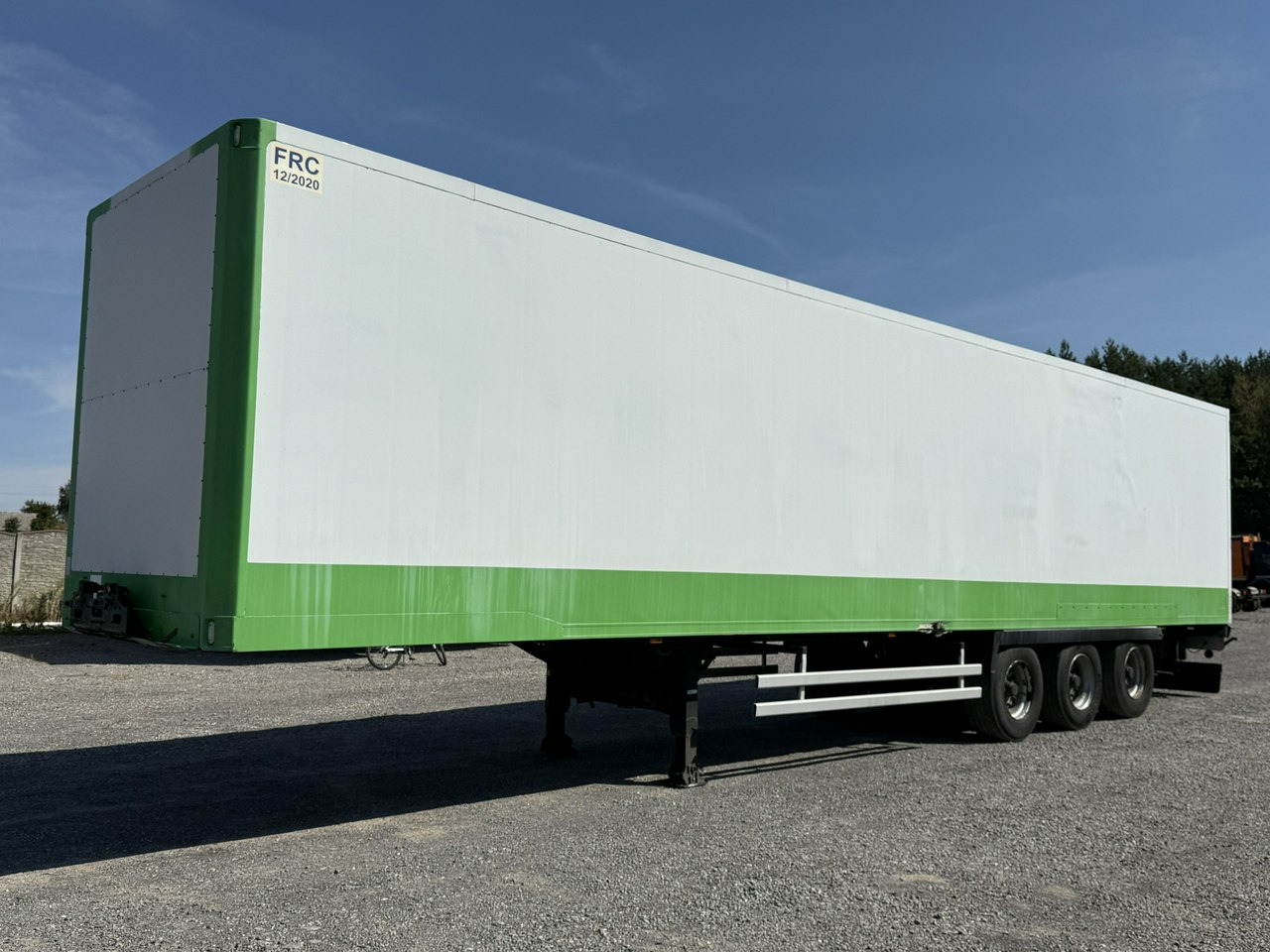 Lamberet SR2 Kontener Tył Drzwi Izoterma Chłodnia bez Agregatu - Semi-trailer isotermal: gambar 1 Lamberet SR2 Kontener Tył Drzwi Izoterma Chłodnia bez Agregatu - Semi-trailer isotermal: gambar 1