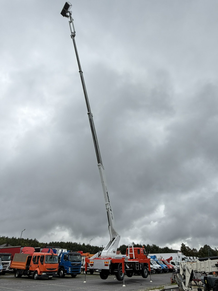 MAN 18.284 4x4 Zwyżka WUMAG WT 425 Podnośnik Koszowy - Platform udara yang dipasang di truk: gambar 3 MAN 18.284 4x4 Zwyżka WUMAG WT 425 Podnośnik Koszowy - Platform udara yang dipasang di truk: gambar 3