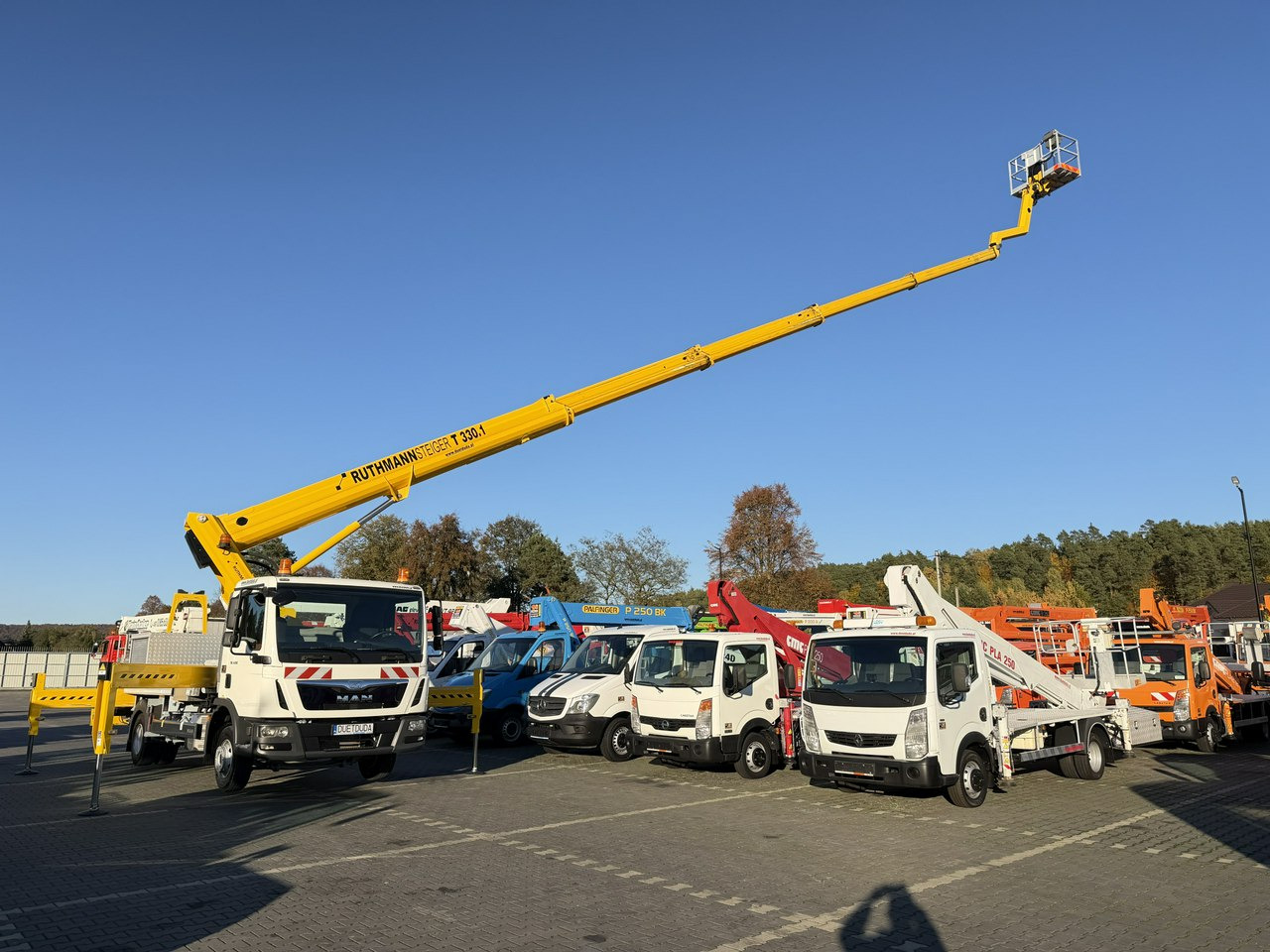 MAN TGL 7.150 Zwyżka Ruthmann T330 33-Metry w bok 21m Mały przebieg - Platform udara yang dipasang di truk: gambar 2 MAN TGL 7.150 Zwyżka Ruthmann T330 33-Metry w bok 21m Mały przebieg - Platform udara yang dipasang di truk: gambar 2