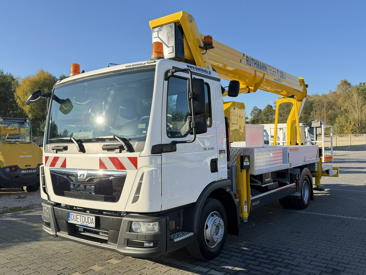 MAN TGL 7.150 Zwyżka Ruthmann T330 33-Metry w bok 21m Mały przebieg - Platform udara yang dipasang di truk: gambar 5 MAN TGL 7.150 Zwyżka Ruthmann T330 33-Metry w bok 21m Mały przebieg - Platform udara yang dipasang di truk: gambar 5