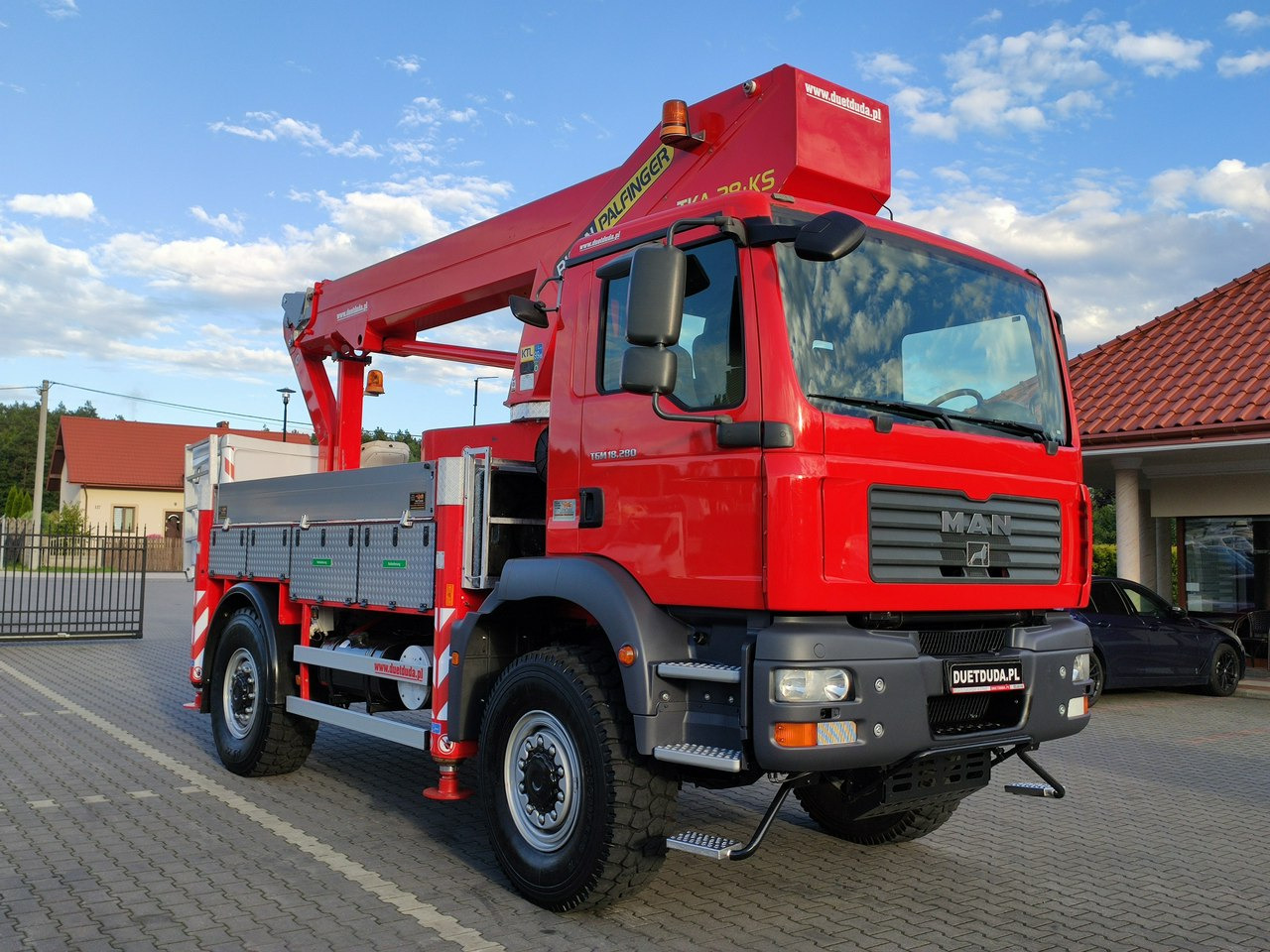 MAN TGM 18.280 4x4 Zwyżka Bison Palfinger TKA 28 Podnośnik Koszowy - Platform udara yang dipasang di truk: gambar 5 MAN TGM 18.280 4x4 Zwyżka Bison Palfinger TKA 28 Podnośnik Koszowy - Platform udara yang dipasang di truk: gambar 5