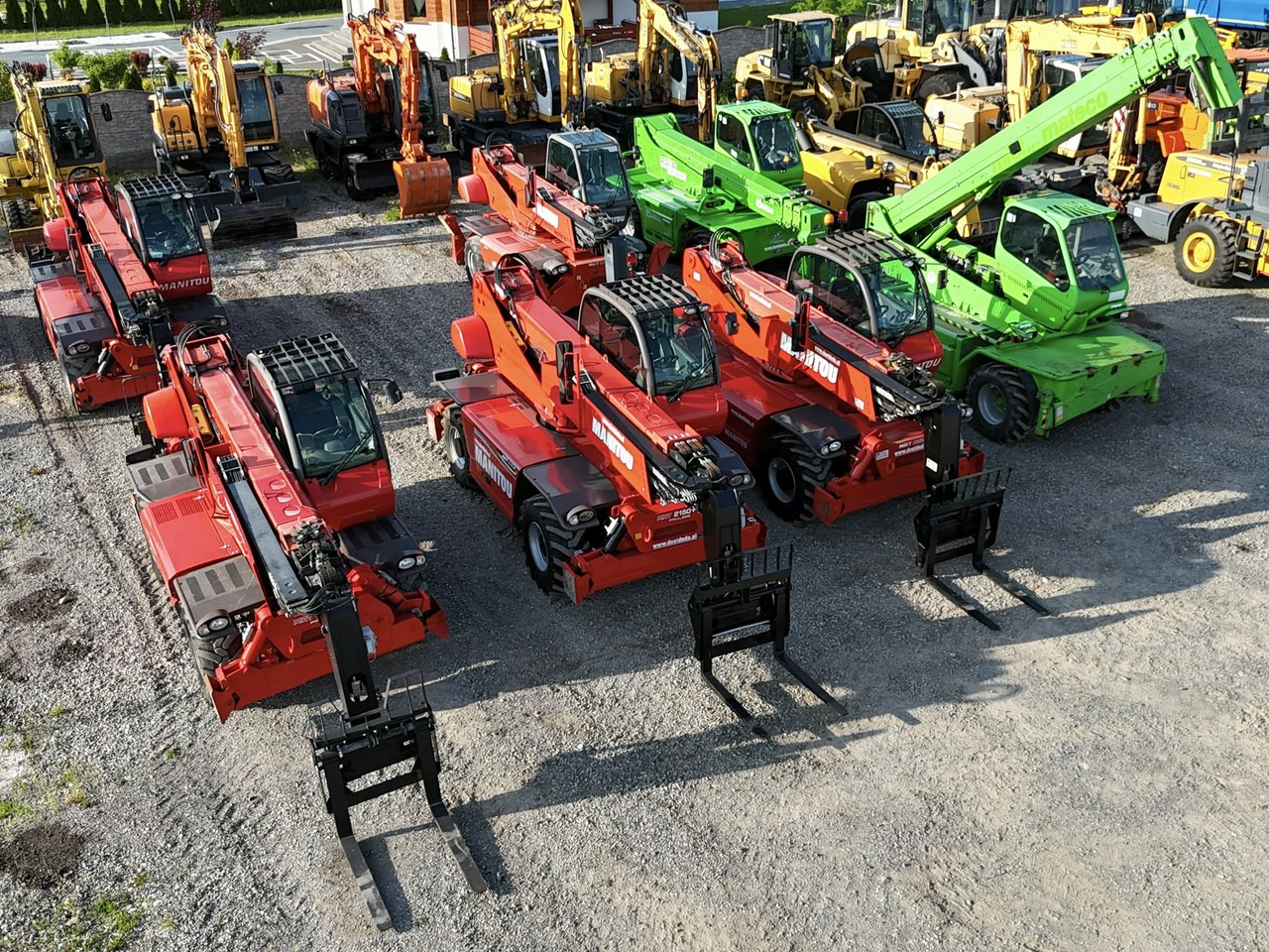Manitou MRT 2150 ROTO Ładowarka Teleskopowa Obrotowa 2550 - Telehandler: gambar 4 Manitou MRT 2150 ROTO Ładowarka Teleskopowa Obrotowa 2550 - Telehandler: gambar 4