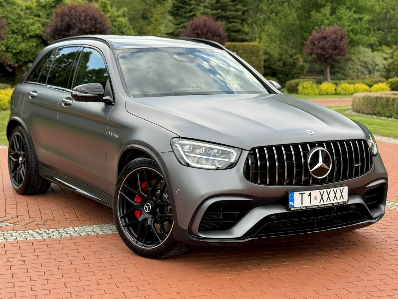 Mercedes GLC 63 AMG - Mobil SUV: gambar 2 Mercedes GLC 63 AMG - Mobil SUV: gambar 2