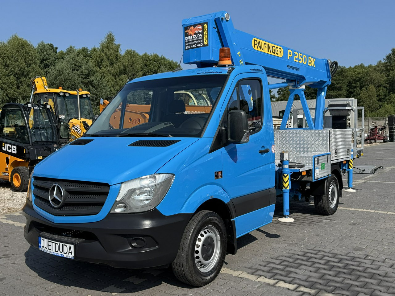 Mercedes Sprinter - Platform udara yang dipasang di truk: gambar 3 Mercedes Sprinter - Platform udara yang dipasang di truk: gambar 3