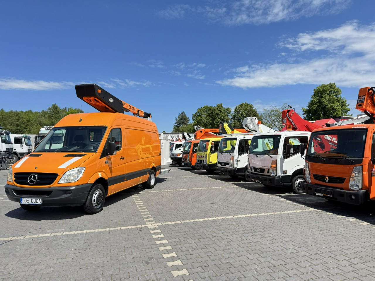 Mercedes Sprinter Zwyżka Podnośnik Koszowy VERSALIFT KLUBB ET-36-LF UDT - Platform udara yang dipasang di truk: gambar 2 Mercedes Sprinter Zwyżka Podnośnik Koszowy VERSALIFT KLUBB ET-36-LF UDT - Platform udara yang dipasang di truk: gambar 2