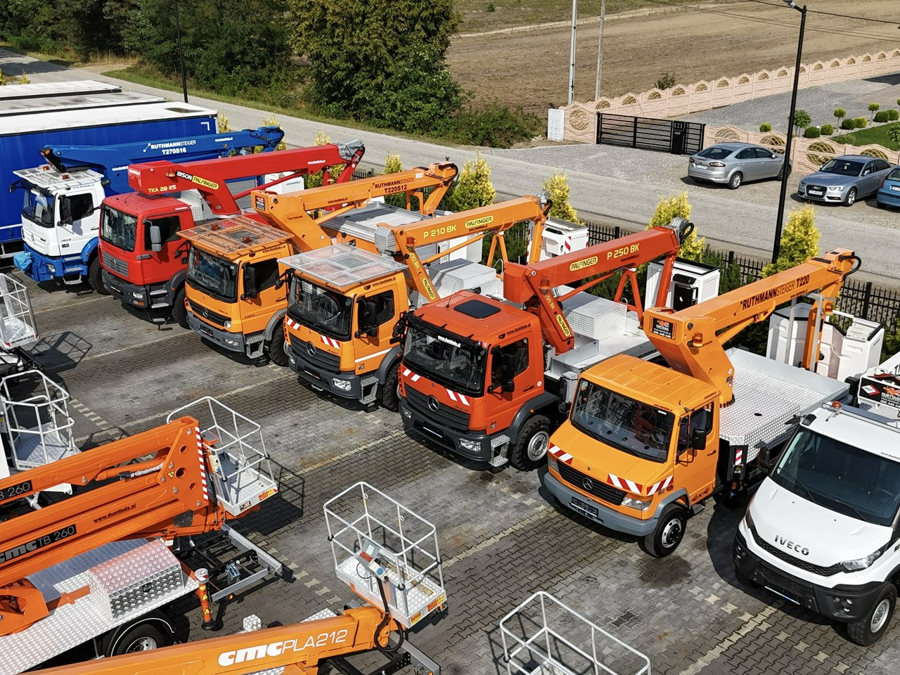 Mercedes Vario 814 D 4x4 Zwyżka RUTHMANN STEIGER T220 Podnośnik Koszowy - Platform udara yang dipasang di truk: gambar 1 Mercedes Vario 814 D 4x4 Zwyżka RUTHMANN STEIGER T220 Podnośnik Koszowy - Platform udara yang dipasang di truk: gambar 1