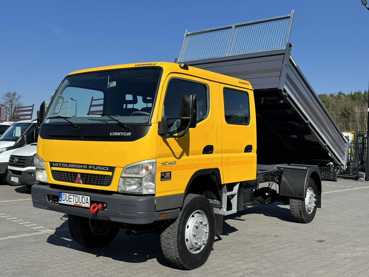 Mitsubishi Canter Fuso 4x4 17C18D 4.9/180KM Wywrotka 3-stronna - Truk jungkit: gambar 3 Mitsubishi Canter Fuso 4x4 17C18D 4.9/180KM Wywrotka 3-stronna - Truk jungkit: gambar 3