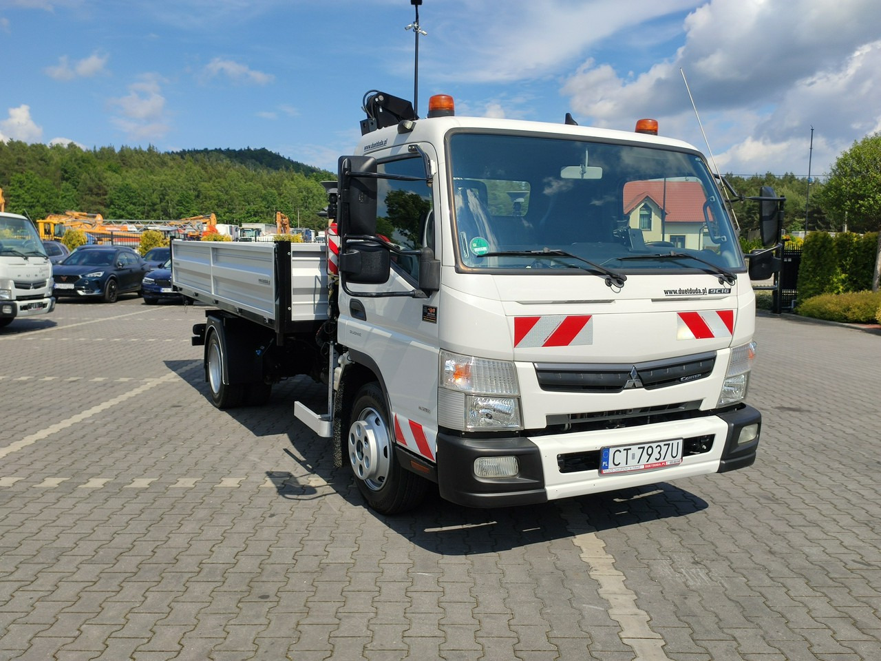 Mitsubishi Canter Fuso 9C18 3.0/180KM HDS FASSI F30 Wywrotka 3-stronna - Truk jungkit: gambar 3 Mitsubishi Canter Fuso 9C18 3.0/180KM HDS FASSI F30 Wywrotka 3-stronna - Truk jungkit: gambar 3