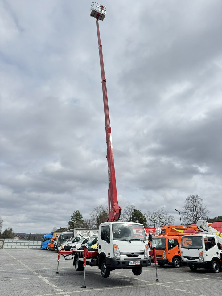 Nissan Cabstar - Platform udara yang dipasang di truk: gambar 2 Nissan Cabstar - Platform udara yang dipasang di truk: gambar 2