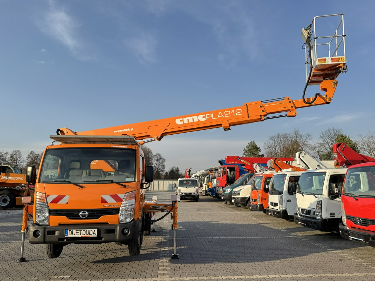 Nissan Cabstar - Platform udara yang dipasang di truk: gambar 4 Nissan Cabstar - Platform udara yang dipasang di truk: gambar 4