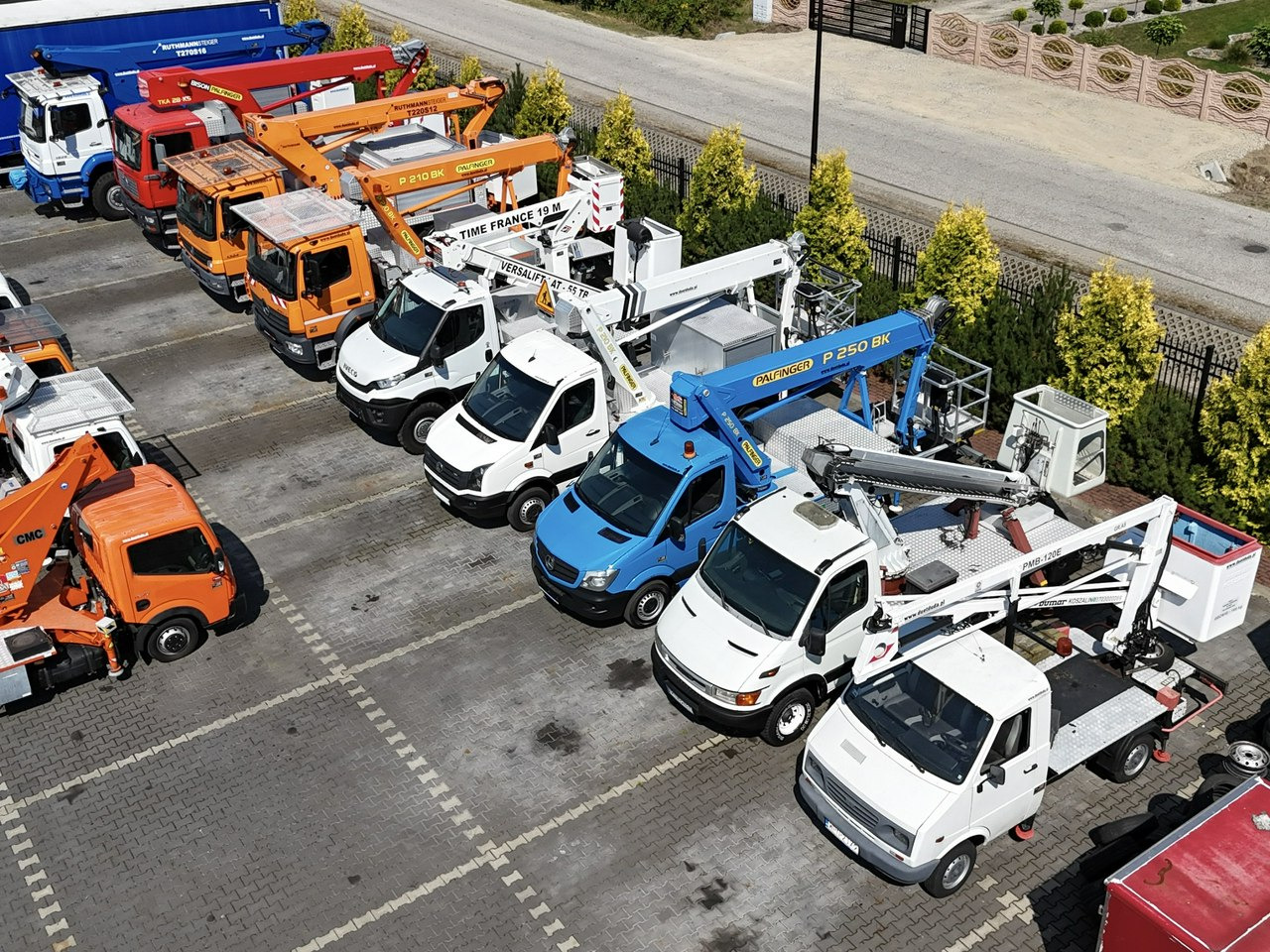 Nissan Zwyżka Podnośnik Koszowy 4X4 CABSTAR MAXITY SPRINTER - Platform udara yang dipasang di truk: gambar 4 Nissan Zwyżka Podnośnik Koszowy 4X4 CABSTAR MAXITY SPRINTER - Platform udara yang dipasang di truk: gambar 4
