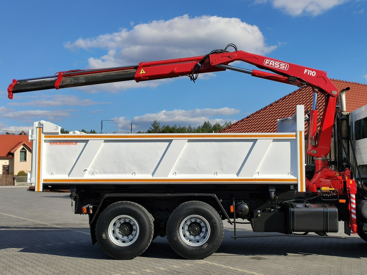 Truk jungkit, Truk derek Renault Kerax 26.370 6x4 Mocny HDS FASSI F110: gambar 25