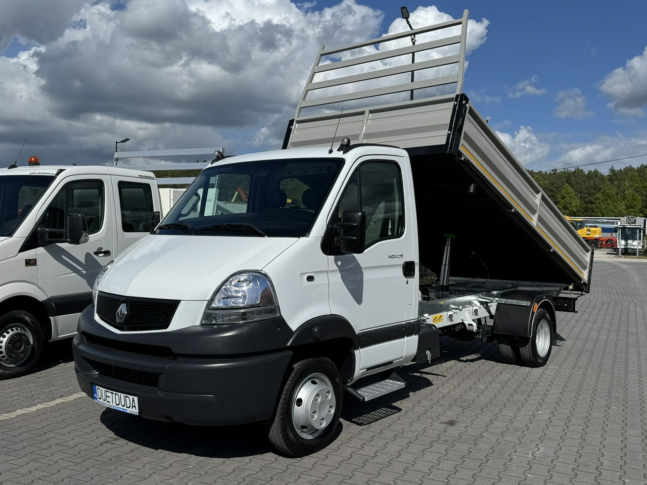 Renault Mascott - Van jungkit: gambar 5 Renault Mascott - Van jungkit: gambar 5
