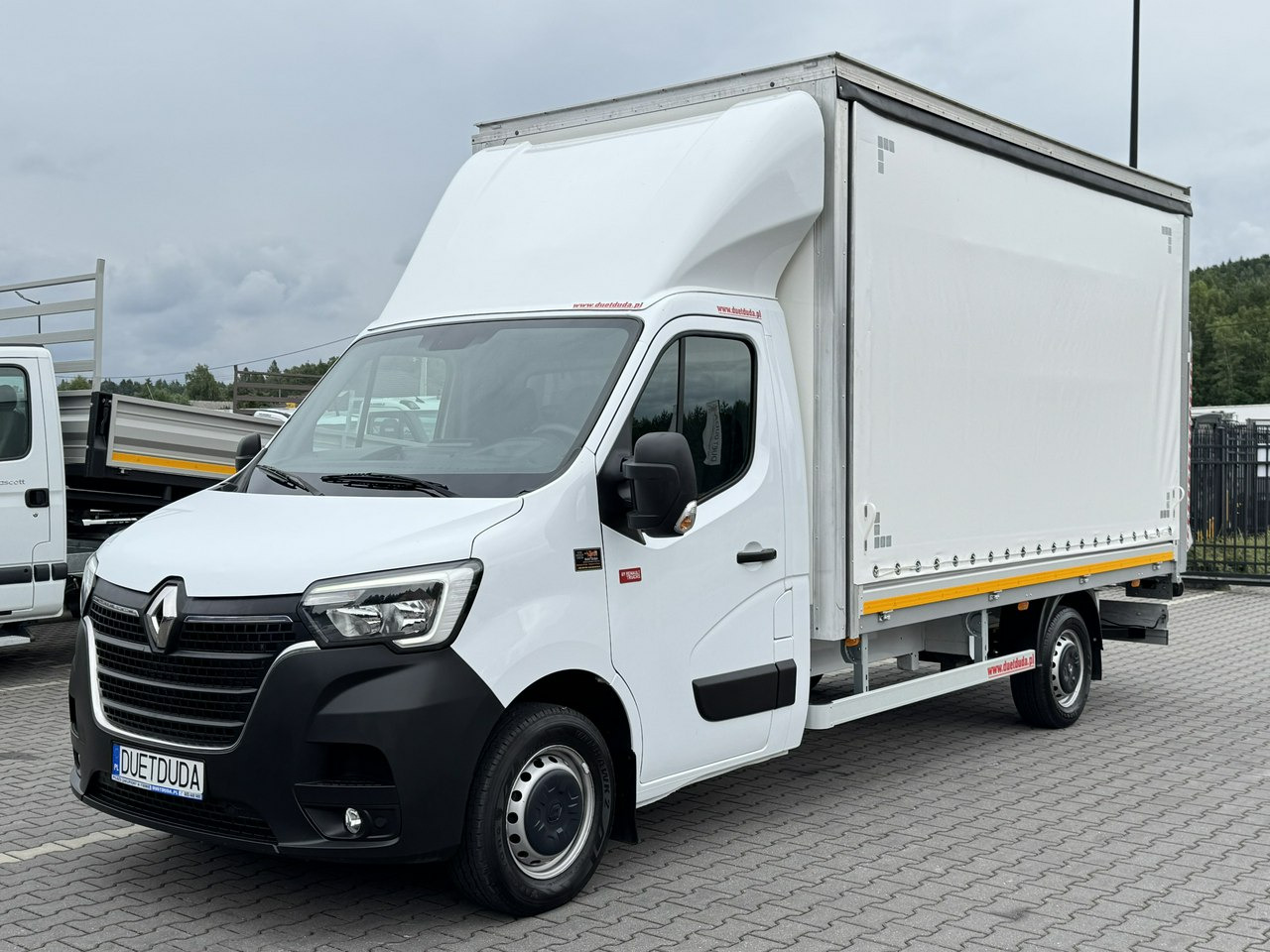 Renault Master - Van box: gambar 5 Renault Master - Van box: gambar 5