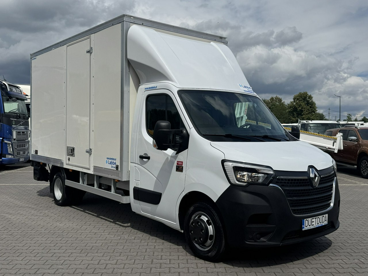 Renault Master - Van box: gambar 5 Renault Master - Van box: gambar 5