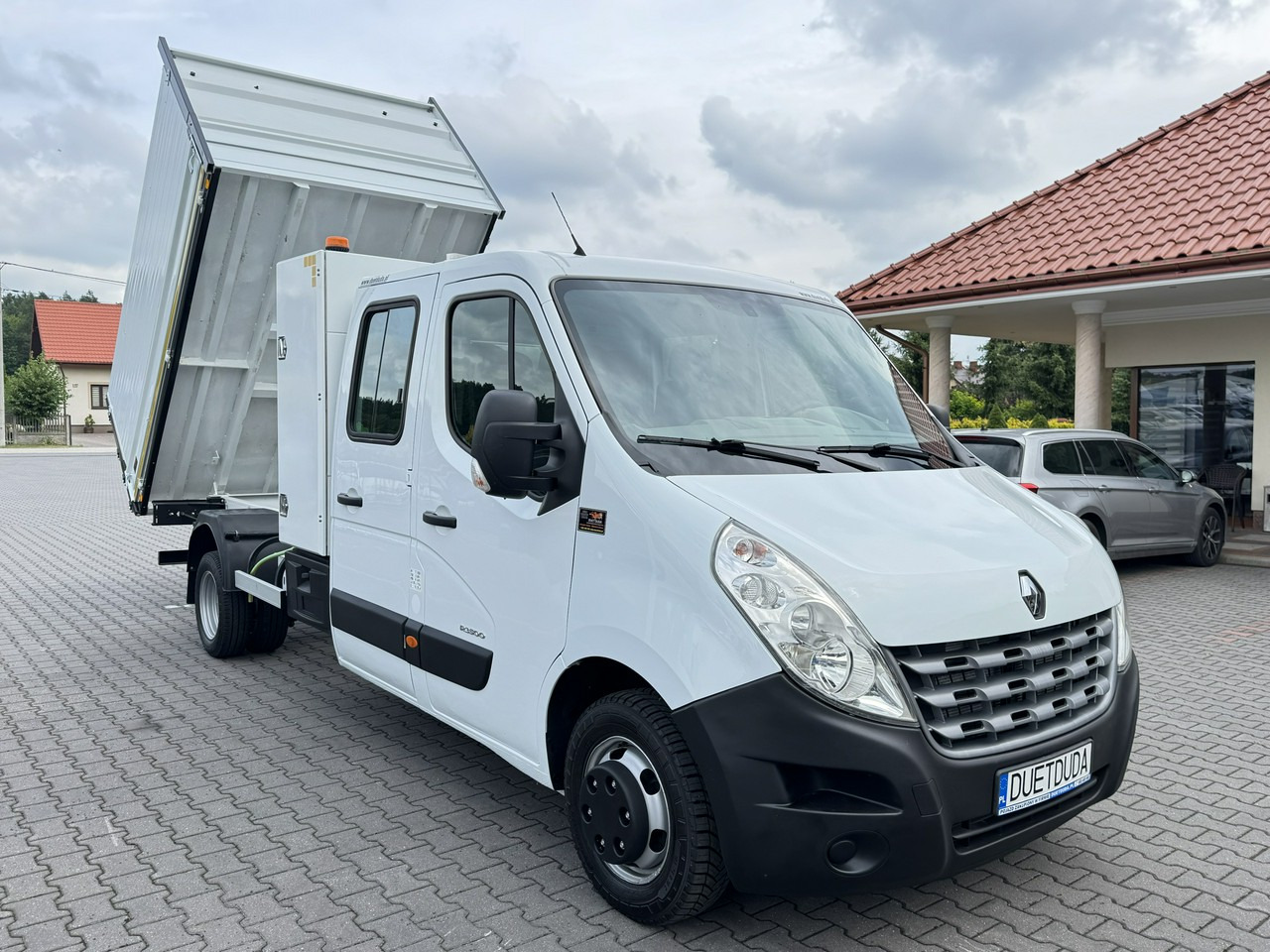 Renault Master - Van jungkit: gambar 2 Renault Master - Van jungkit: gambar 2