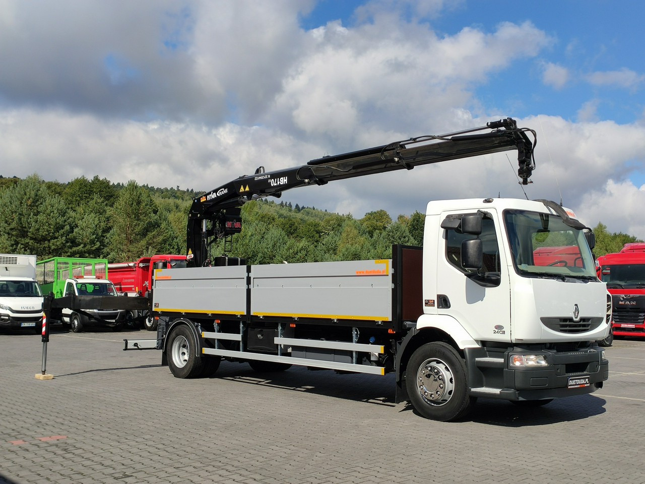 Renault Midlum 180.240DXI + HDS HYVA HB170E2 Udzwig 3.6Tony - Truk flatbed, Truk derek: gambar 1 Renault Midlum 180.240DXI + HDS HYVA HB170E2 Udzwig 3.6Tony - Truk flatbed, Truk derek: gambar 1