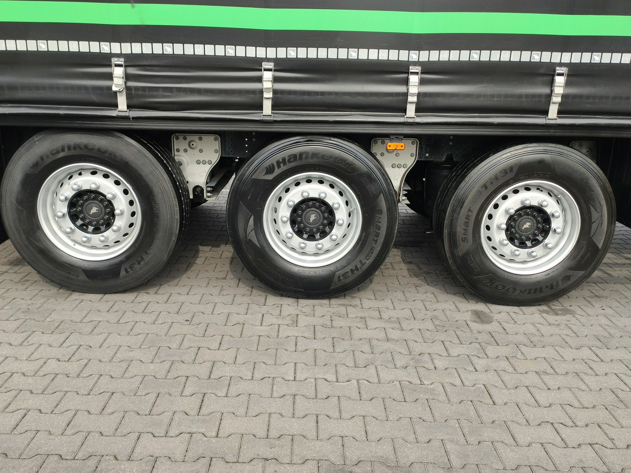 Semi-trailer dengan terpal samping Schmitz Cargobull SCB Firana Standard Oś Podnoszona Super Stan UNIKAT !!!: gambar 26