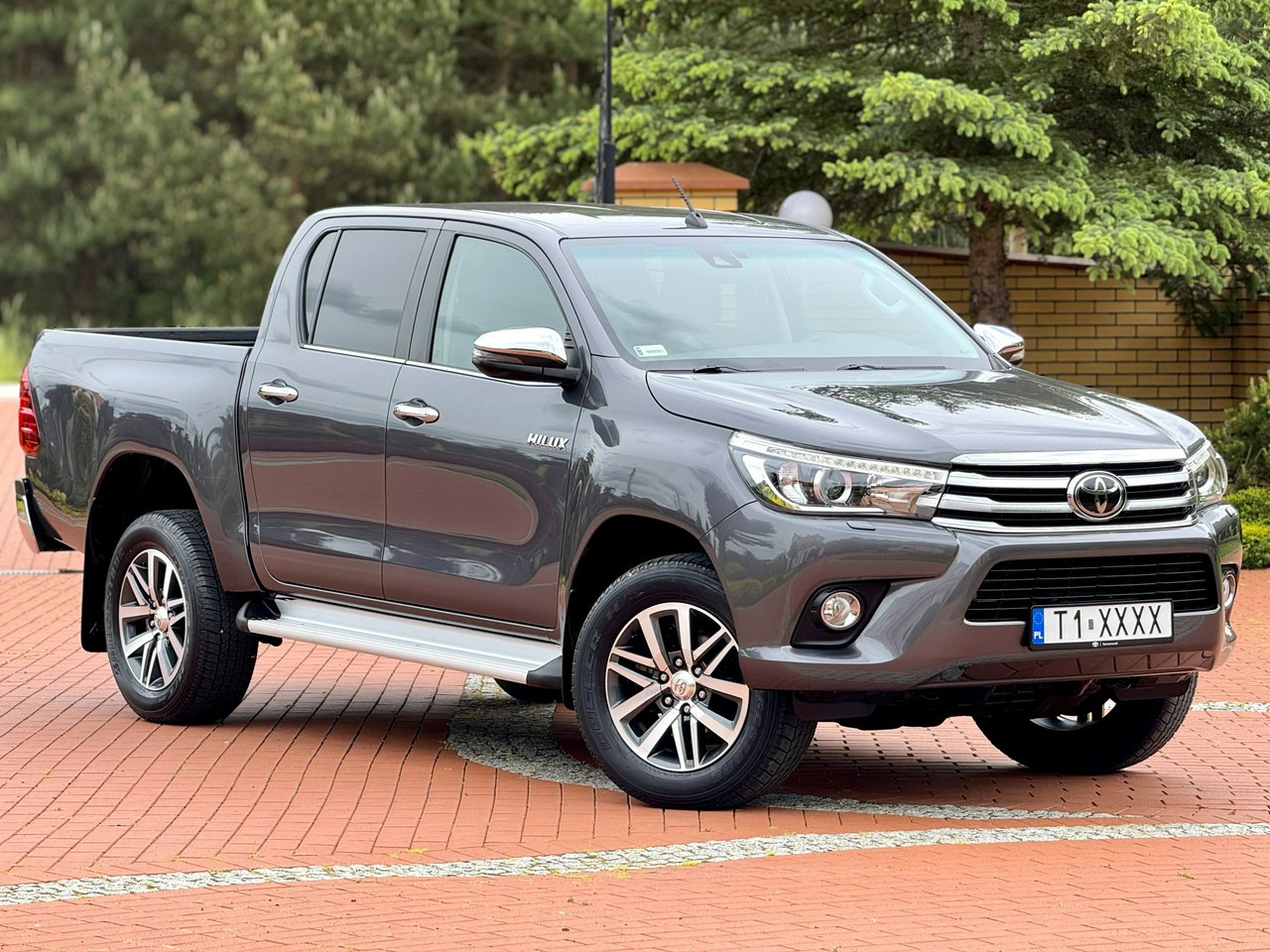 Toyota Hilux - Truk pikap: gambar 1 Toyota Hilux - Truk pikap: gambar 1
