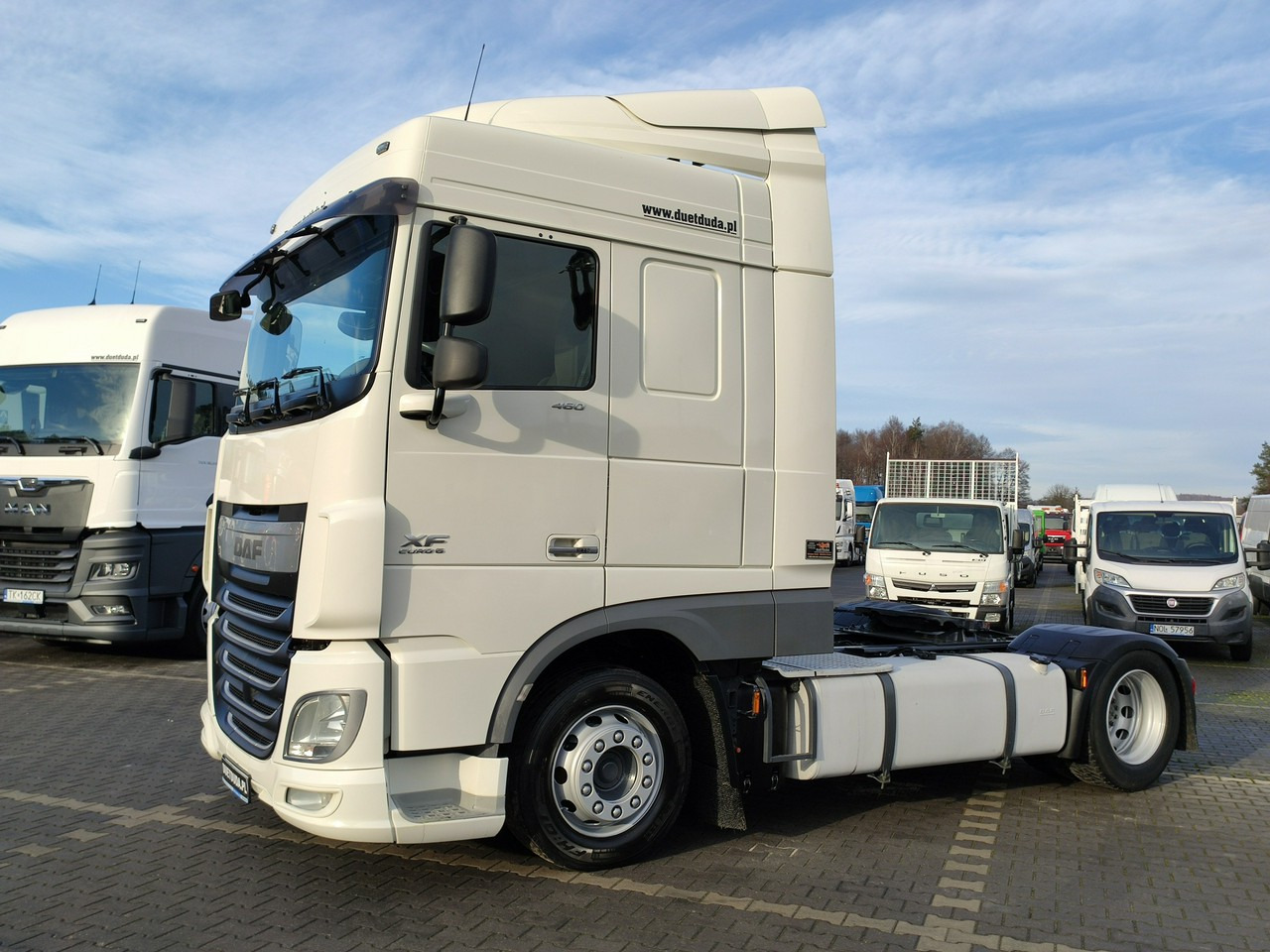 DAF XF 106.460 Euro 6 LowDeck Mega - Tractor head: gambar 3 DAF XF 106.460 Euro 6 LowDeck Mega - Tractor head: gambar 3