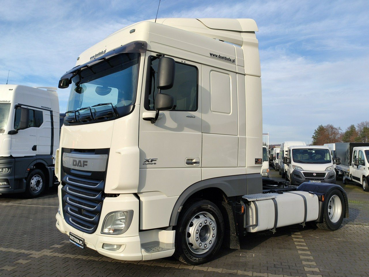 DAF XF 106.460 Euro 6 LowDeck Mega - Tractor head: gambar 1 DAF XF 106.460 Euro 6 LowDeck Mega - Tractor head: gambar 1