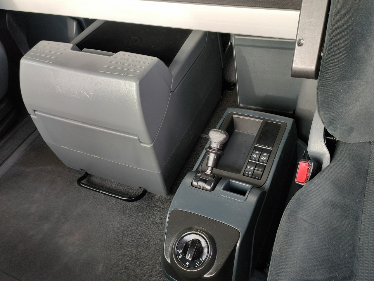 Leasing MAN TGX 18.480 STANDARD XLX EURO 6 Automat MAN TGX 18.480 STANDARD XLX EURO 6 Automat: gambar 20