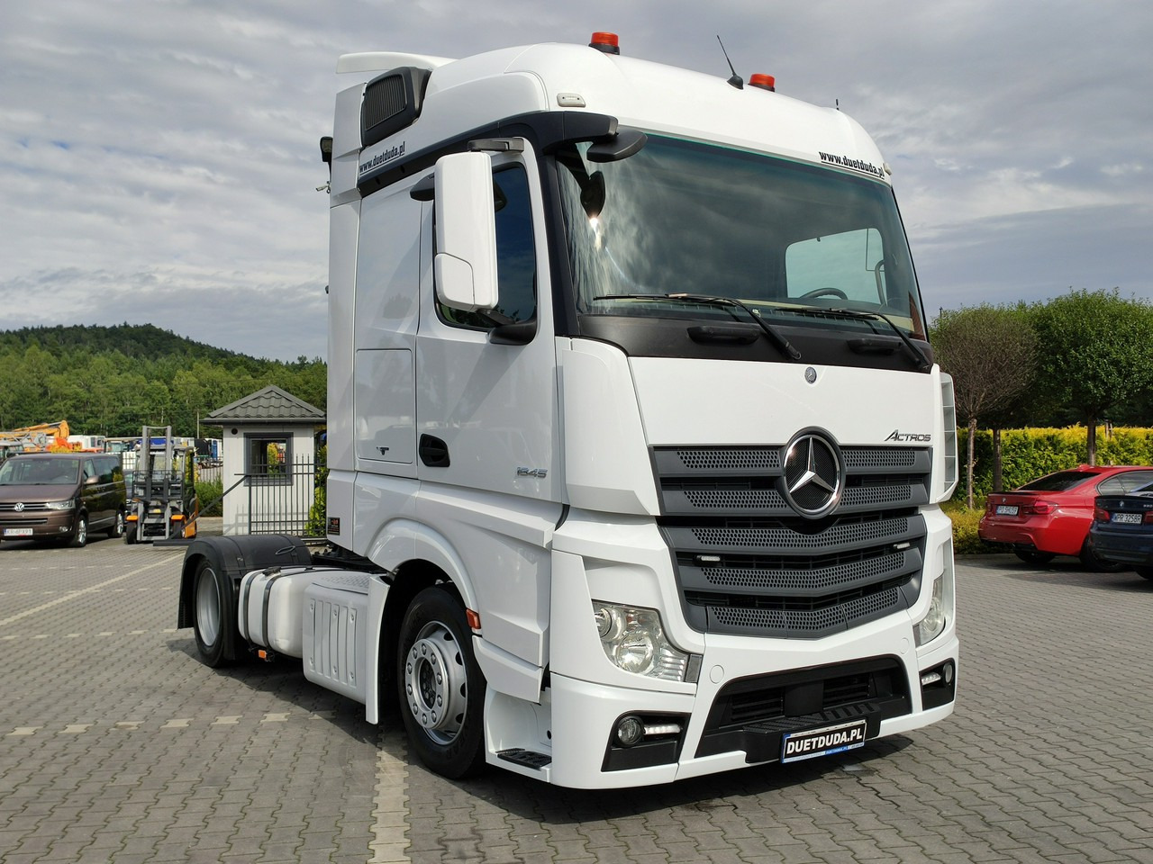 Mercedes ACTROS 1845 Euro 6 Low Deck Mega !!! - Tractor head: gambar 1 Mercedes ACTROS 1845 Euro 6 Low Deck Mega !!! - Tractor head: gambar 1