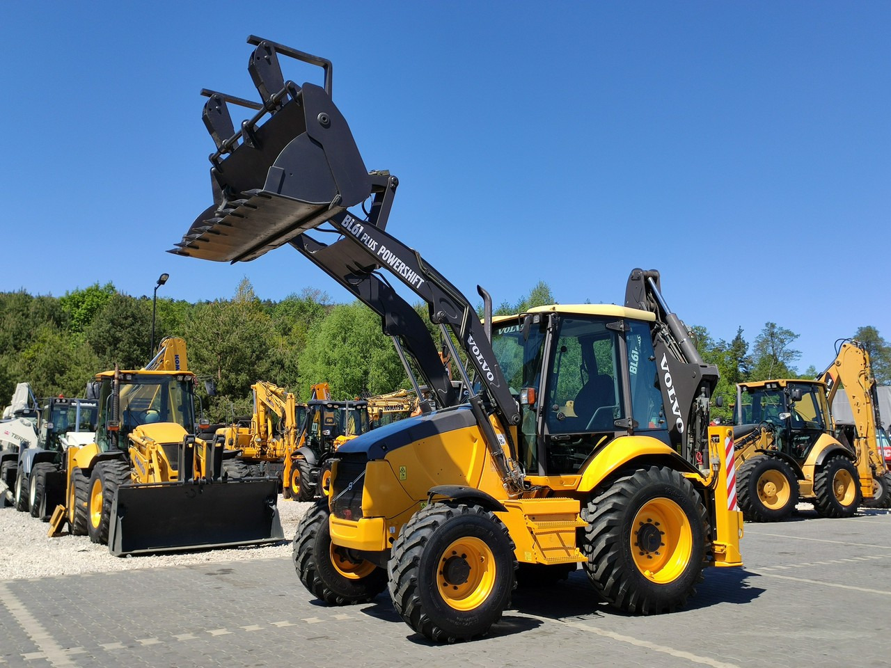 Volvo BL61+ ( KLIMA ) - Backhoe loader: gambar 1 Volvo BL61+ ( KLIMA ) - Backhoe loader: gambar 1