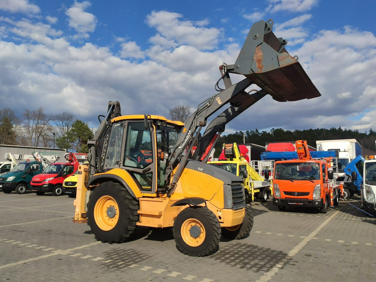 Volvo BL61B Oryginalna Bez Luzów i Wycieków Zadbana Sprawna Super Stan - Backhoe loader: gambar 2 Volvo BL61B Oryginalna Bez Luzów i Wycieków Zadbana Sprawna Super Stan - Backhoe loader: gambar 2