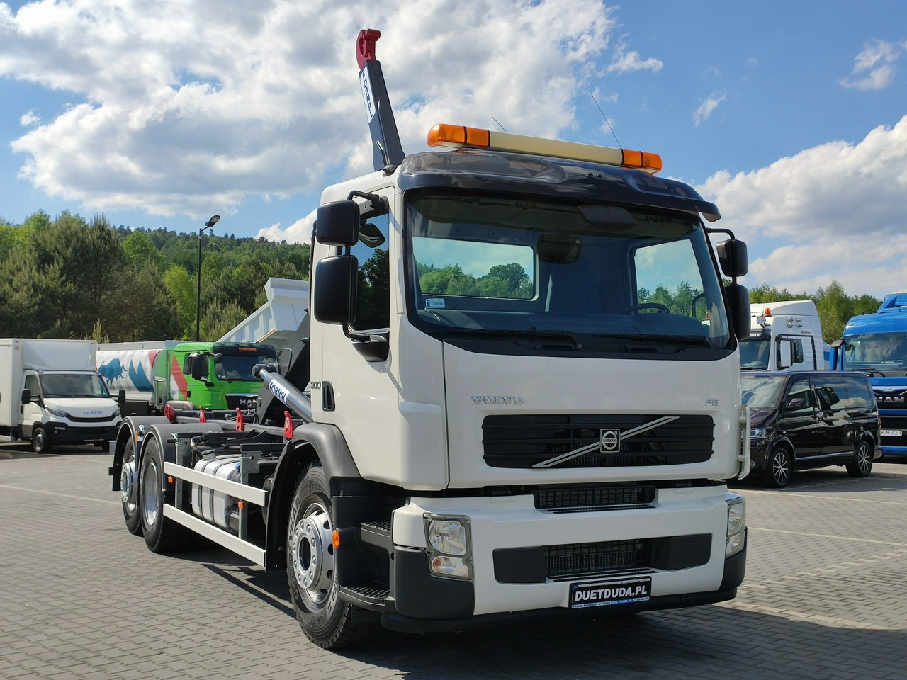 Volvo FE 26.300 Hakowiec Napęd 6x2 Oś Skrętna - Hook lift: gambar 5 Volvo FE 26.300 Hakowiec Napęd 6x2 Oś Skrętna - Hook lift: gambar 5
