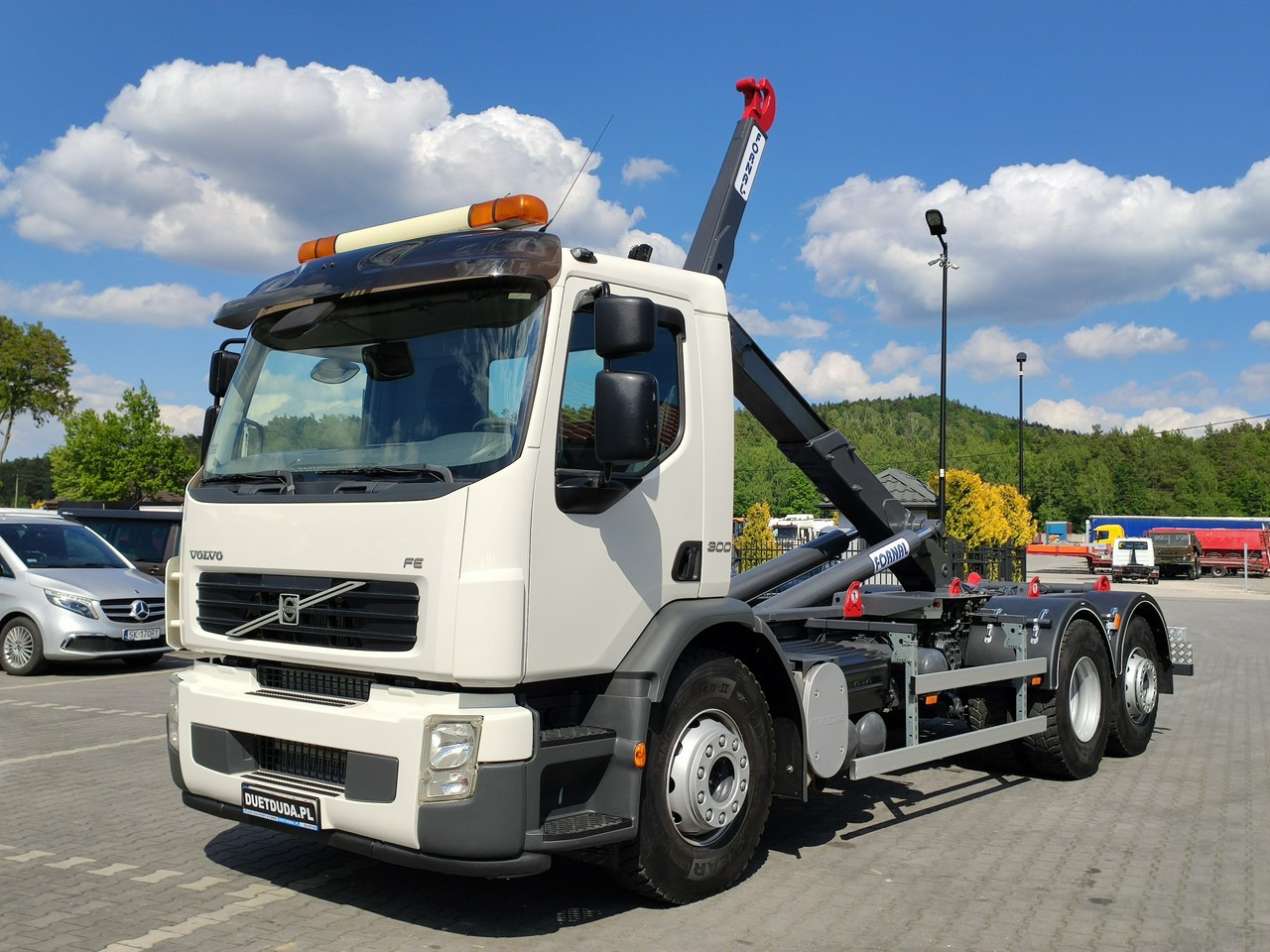 Volvo FE 26.300 Hakowiec Napęd 6x2 Oś Skrętna - Hook lift: gambar 3 Volvo FE 26.300 Hakowiec Napęd 6x2 Oś Skrętna - Hook lift: gambar 3