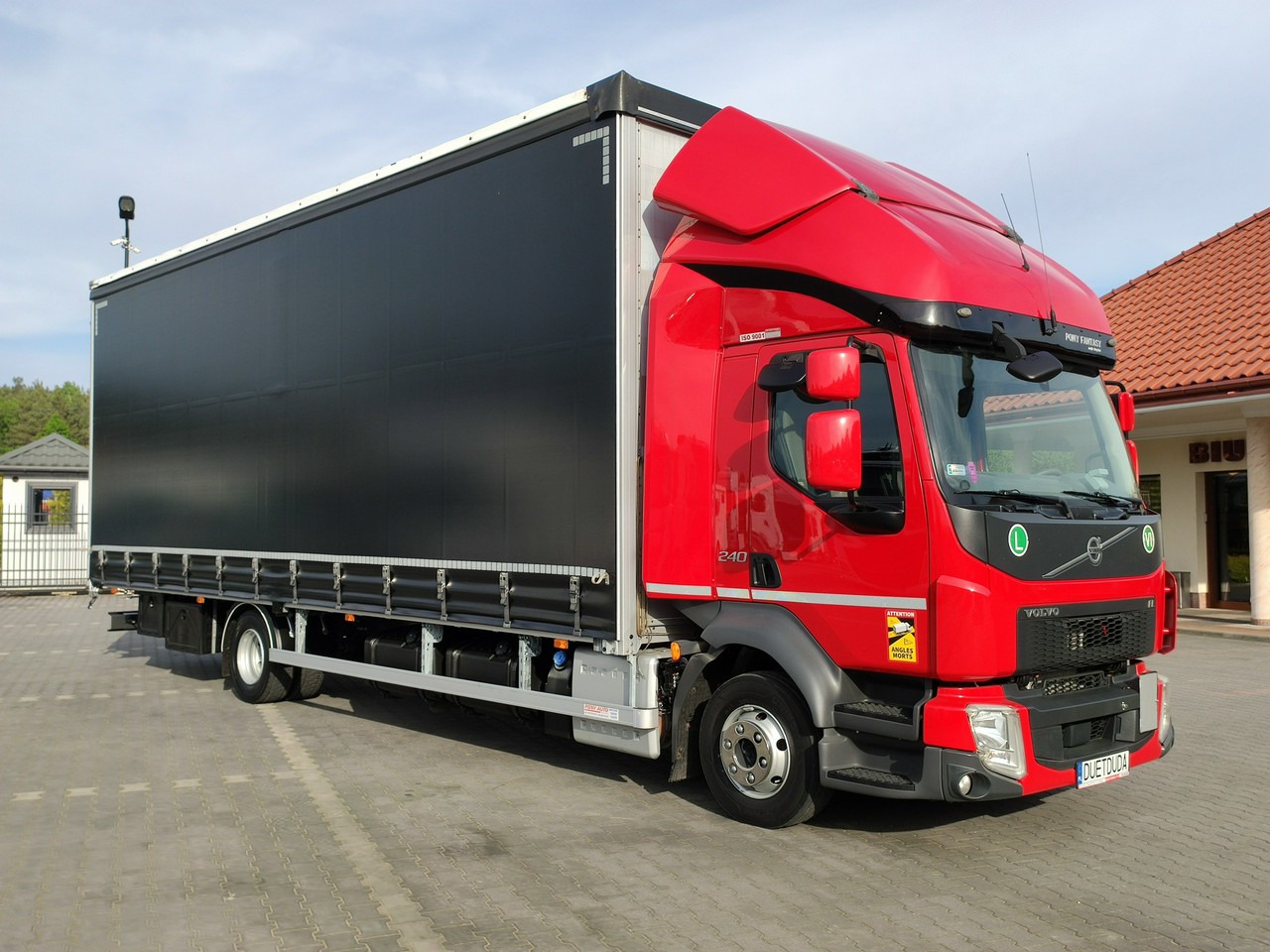 Volvo FL12.240 E6 Firana Tył Drzwi Dach Zsuwany Bogato Wyposażony !!! - Truk dengan terpal samping: gambar 5 Volvo FL12.240 E6 Firana Tył Drzwi Dach Zsuwany Bogato Wyposażony !!! - Truk dengan terpal samping: gambar 5