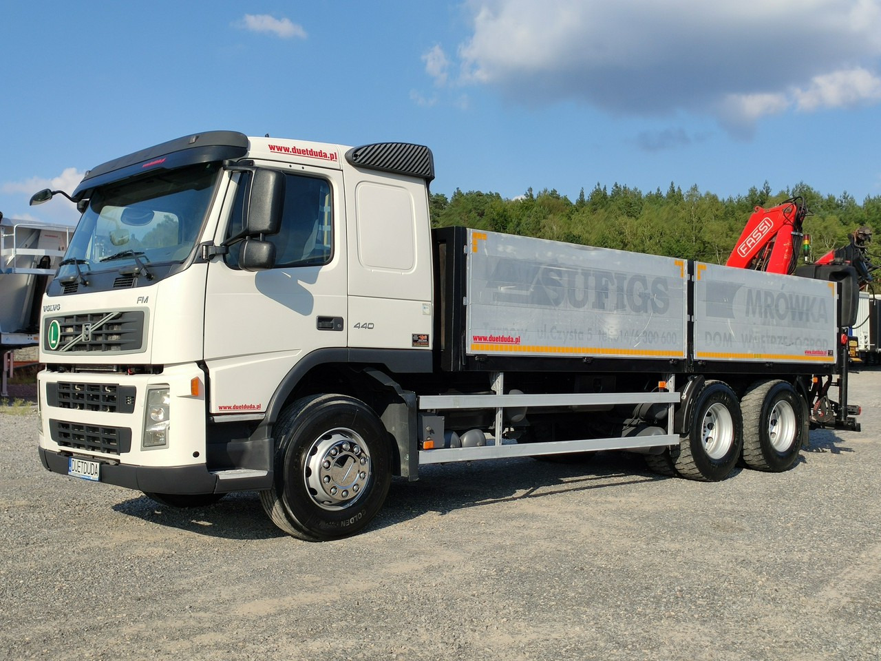 Volvo FM 440 6x4 HDS FASSI F170 Składany w Literę Z - Truk flatbed, Truk derek: gambar 2 Volvo FM 440 6x4 HDS FASSI F170 Składany w Literę Z - Truk flatbed, Truk derek: gambar 2