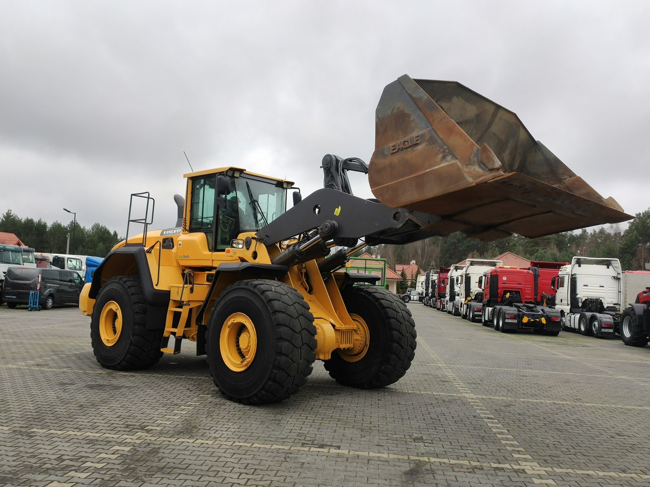 Volvo L 220G - Wheel loader: gambar 5 Volvo L 220G - Wheel loader: gambar 5