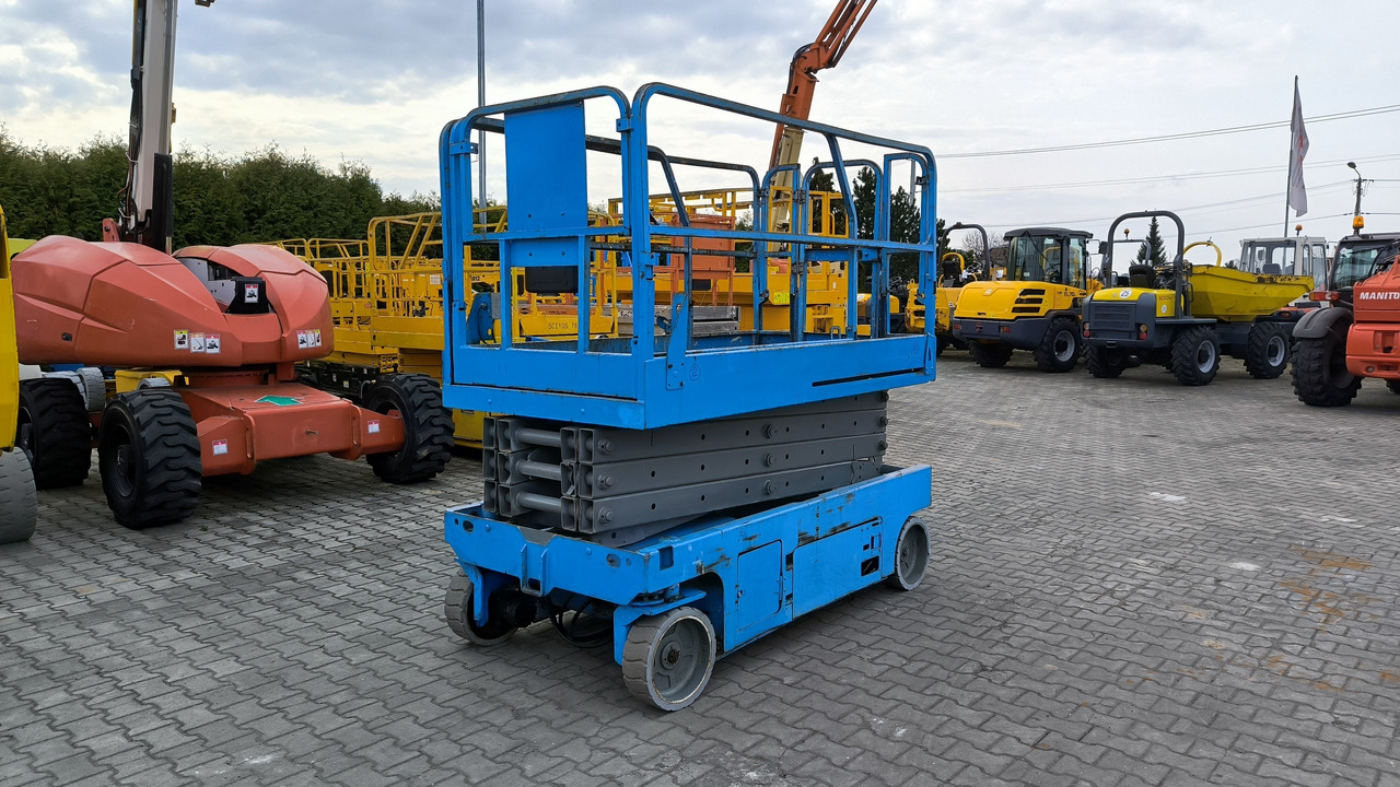 GENIE GS 2646 - Scissor lifts: gambar 3 GENIE GS 2646 - Scissor lifts: gambar 3